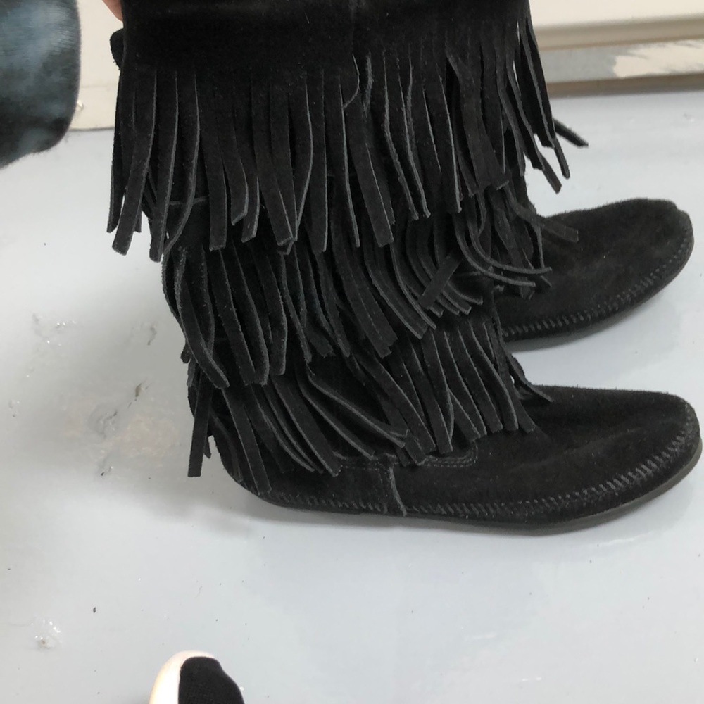 Black Minnetonka moccasins